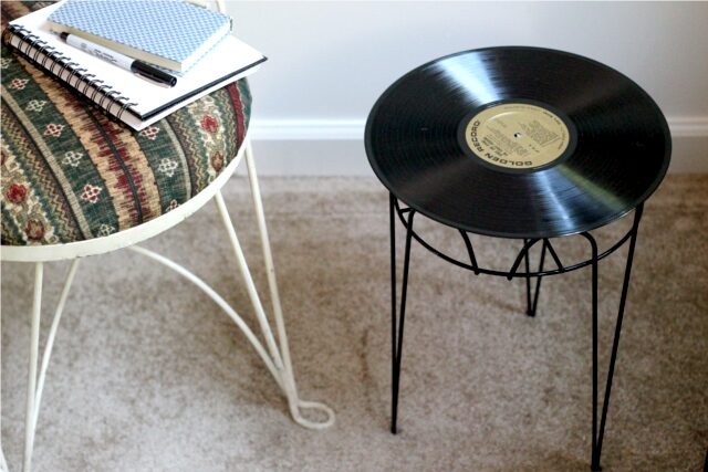 record-side-table-1695612